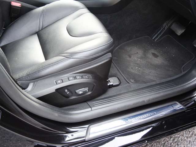 ボルボ Ｖ４０ Ｔ３　インスクリプション H28年 (東北) 99