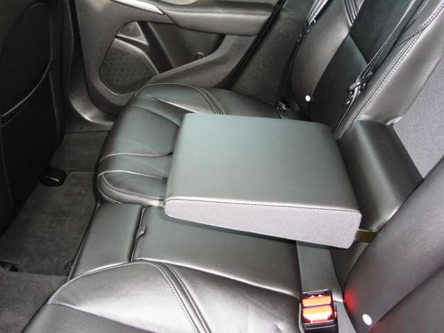 ボルボ Ｖ４０ Ｔ３　インスクリプション H28年 (東北) 99