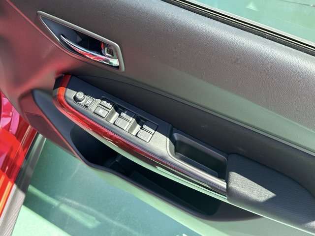 スズキ スイフト スポーツ １．４ R4年 (東海) 99