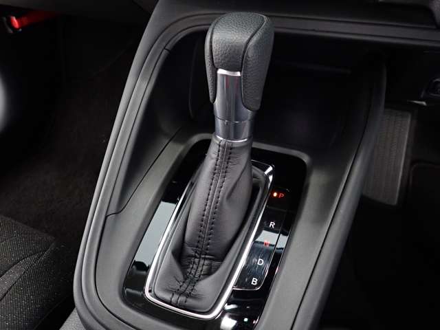 ホンダ ヴェゼル １．５ Ｅ：ＨＥＶ Ｘ R4年 (関東) 99