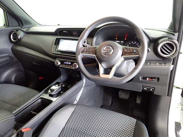 日産 キックス １．２ Ｘ ＦＯＵＲ （Ｅ－ＰＯＷＥＲ） ４ＷＤ R5年 (関東) 99