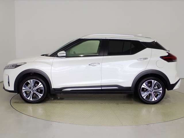 日産 キックス １．２ Ｘ ＦＯＵＲ （Ｅ－ＰＯＷＥＲ） ４ＷＤ R5年 (関東) 99