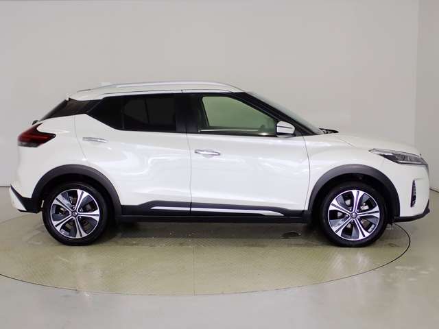 日産 キックス １．２ Ｘ ＦＯＵＲ （Ｅ－ＰＯＷＥＲ） ４ＷＤ R5年 (関東) 99