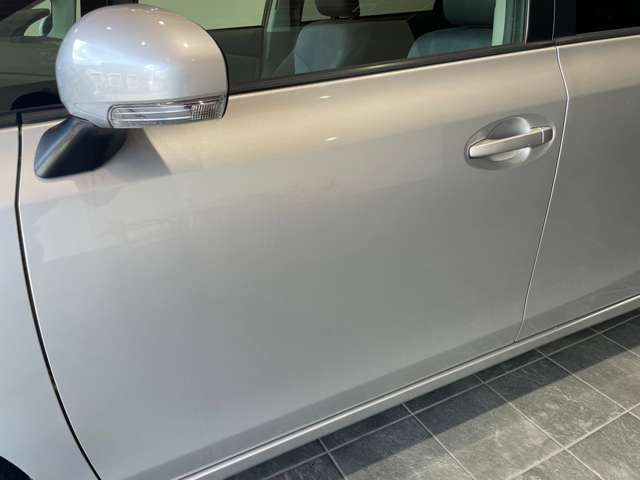 トヨタ プリウスΑ １．８ Ｇ ツーリングセレクション H23年 (近畿) 99