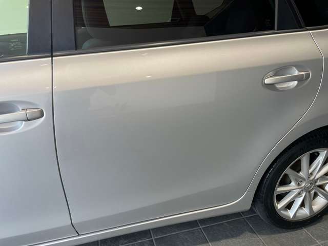 トヨタ プリウスΑ １．８ Ｇ ツーリングセレクション H23年 (近畿) 99