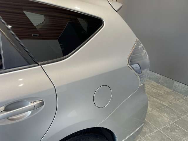 トヨタ プリウスΑ １．８ Ｇ ツーリングセレクション H23年 (近畿) 99