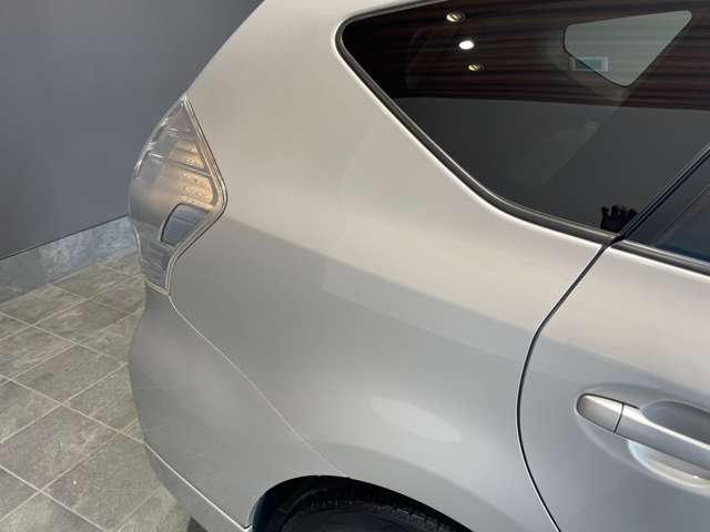トヨタ プリウスΑ １．８ Ｇ ツーリングセレクション H23年 (近畿) 99