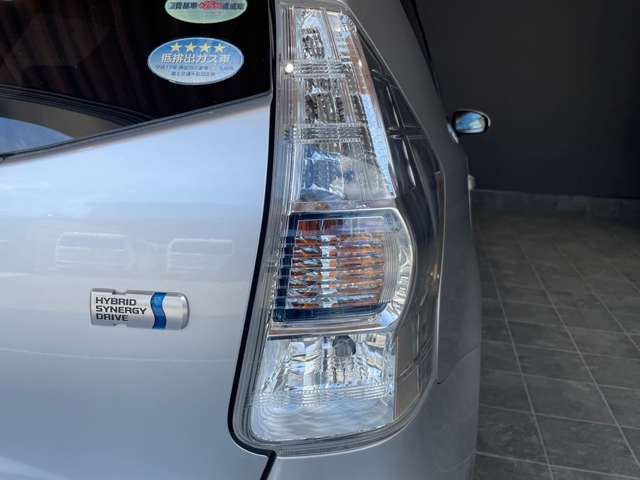 トヨタ プリウスΑ １．８ Ｇ ツーリングセレクション H23年 (近畿) 99