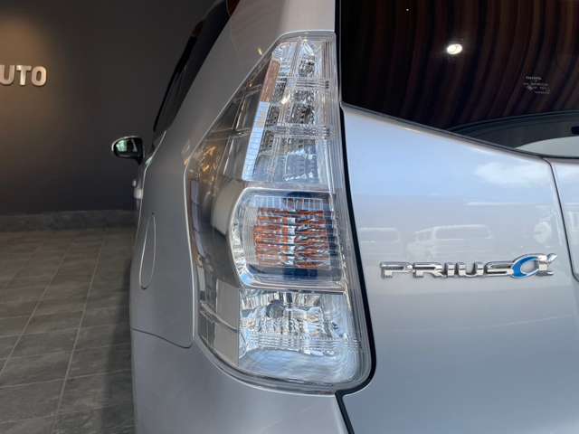 トヨタ プリウスΑ １．８ Ｇ ツーリングセレクション H23年 (近畿) 99