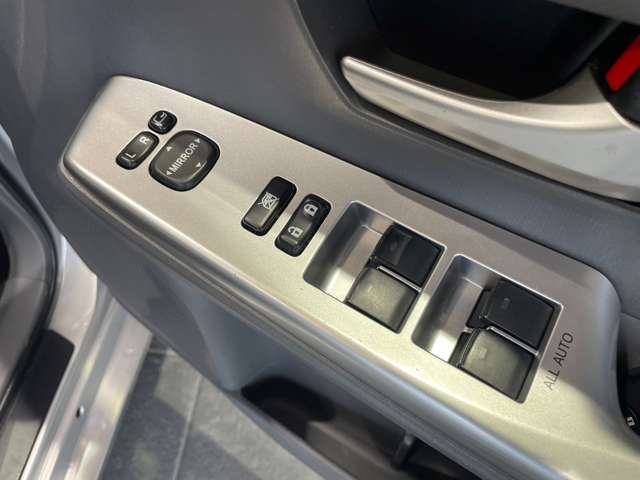 トヨタ プリウスΑ １．８ Ｇ ツーリングセレクション H23年 (近畿) 99