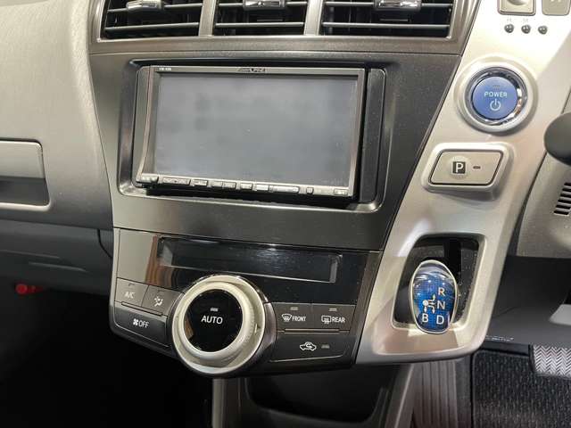 トヨタ プリウスΑ １．８ Ｇ ツーリングセレクション H23年 (近畿) 99