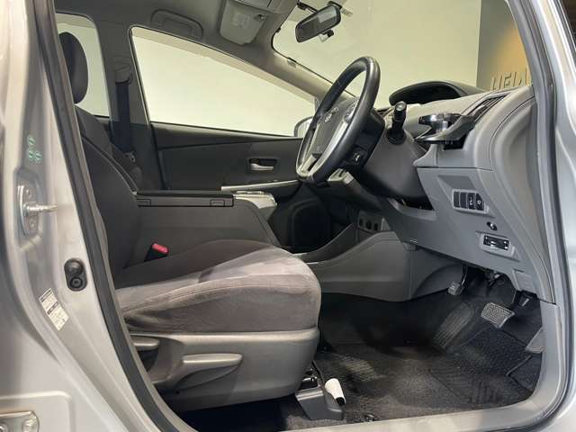 トヨタ プリウスΑ １．８ Ｇ ツーリングセレクション H23年 (近畿) 99