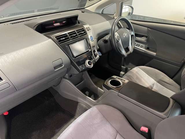 トヨタ プリウスΑ １．８ Ｇ ツーリングセレクション H23年 (近畿) 99