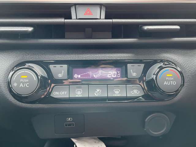 日産 ノート １．２ Ｘ ＦＯＵＲ ４ＷＤ R3年 (東北) 99