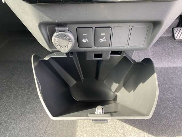 トヨタ ルーミー １．０ カスタム Ｇ R6年 (九州・沖縄) 99