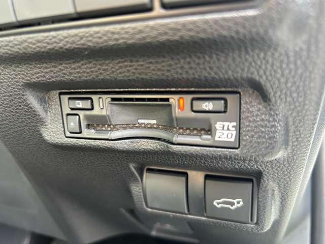 トヨタ カローラクロス　ハイブリッド １．８ ハイブリッド Ｚ R6年 (九州・沖縄) 99