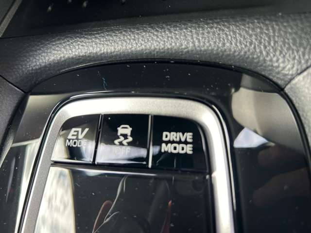 トヨタ カローラクロス　ハイブリッド １．８ ハイブリッド Ｚ R6年 (九州・沖縄) 99