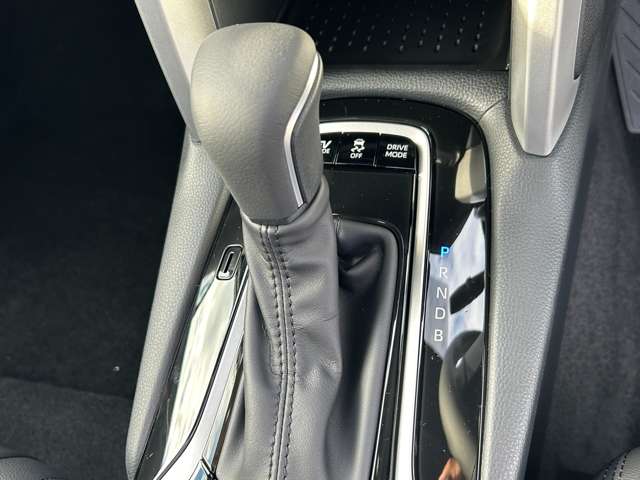 トヨタ カローラクロス　ハイブリッド １．８ ハイブリッド Ｚ R6年 (九州・沖縄) 99