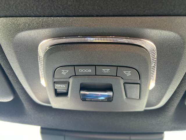 トヨタ カローラクロス　ハイブリッド １．８ ハイブリッド Ｚ R6年 (九州・沖縄) 99