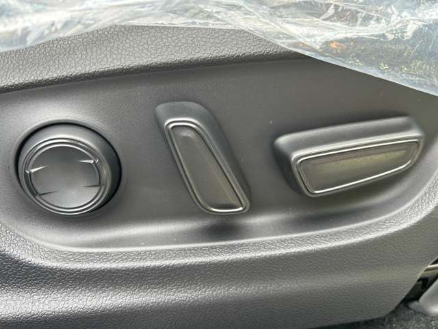 トヨタ カローラクロス　ハイブリッド １．８ ハイブリッド Ｚ R6年 (九州・沖縄) 99