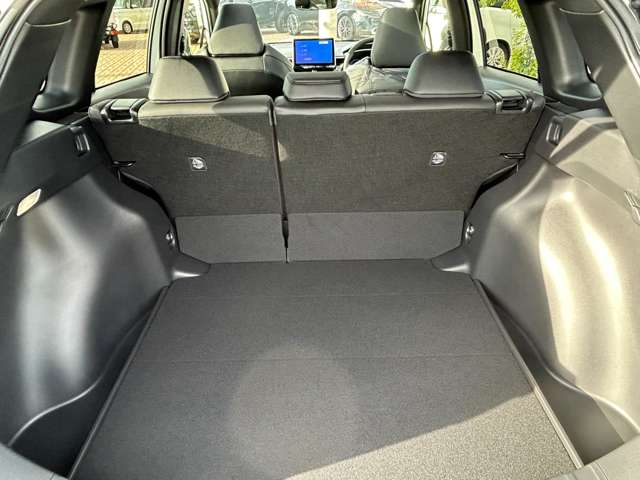 トヨタ カローラクロス　ハイブリッド １．８ ハイブリッド Ｚ R6年 (九州・沖縄) 99