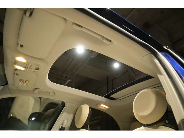 フィアット ５００Ｘ ＹＡＣＨＴ ＣＬＵＢ ＣＡＰＲＩ １．３ R5年 (関東) 99