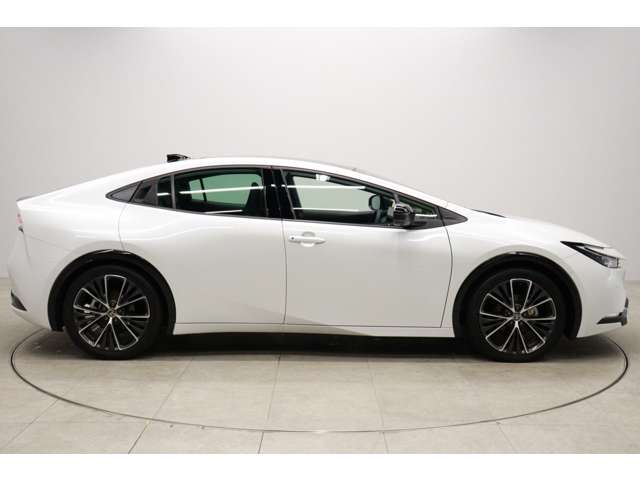 トヨタ プリウス ２．０ Ｚ R5年 (東海) 99