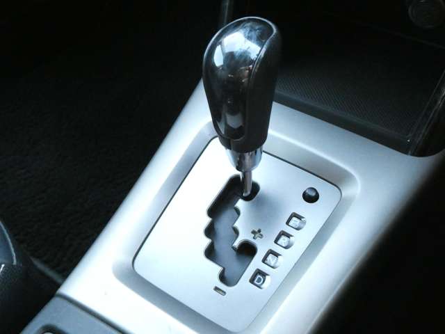 スバル フォレスター ２．０ ＸＴ ブラックレザーセレクション ４ＷＤ H21年 (関東) 99