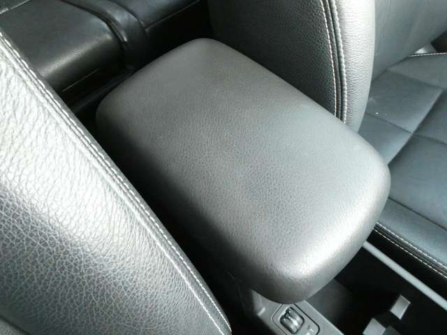 スバル フォレスター ２．０ ＸＴ ブラックレザーセレクション ４ＷＤ H21年 (関東) 99