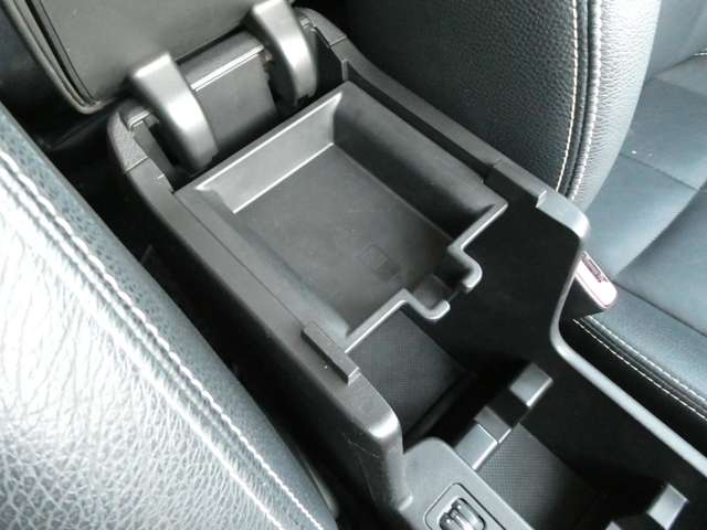 スバル フォレスター ２．０ ＸＴ ブラックレザーセレクション ４ＷＤ H21年 (関東) 99