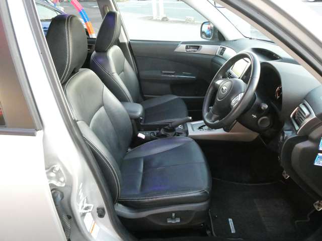 スバル フォレスター ２．０ ＸＴ ブラックレザーセレクション ４ＷＤ H21年 (関東) 99