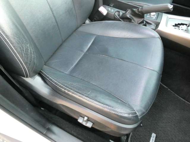 スバル フォレスター ２．０ ＸＴ ブラックレザーセレクション ４ＷＤ H21年 (関東) 99