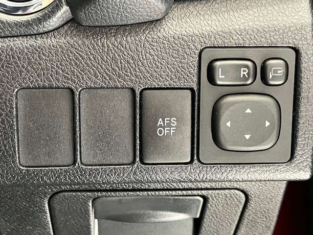 トヨタ オーリス １．５ １５０Ｘ Ｓパッケージ ４ＷＤ H27年 (北海道) 99