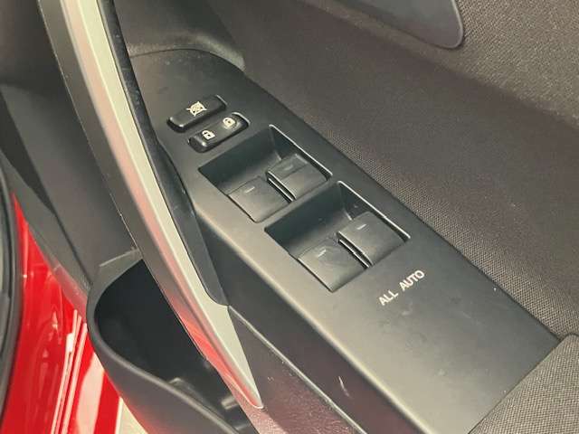 トヨタ オーリス １．５ １５０Ｘ Ｓパッケージ ４ＷＤ H27年 (北海道) 99