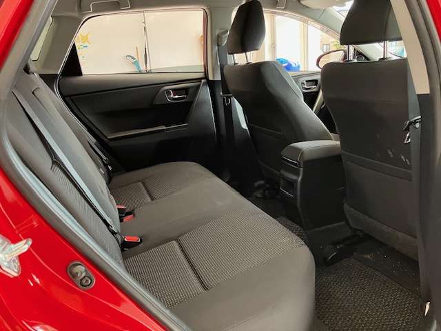 トヨタ オーリス １．５ １５０Ｘ Ｓパッケージ ４ＷＤ H27年 (北海道) 99