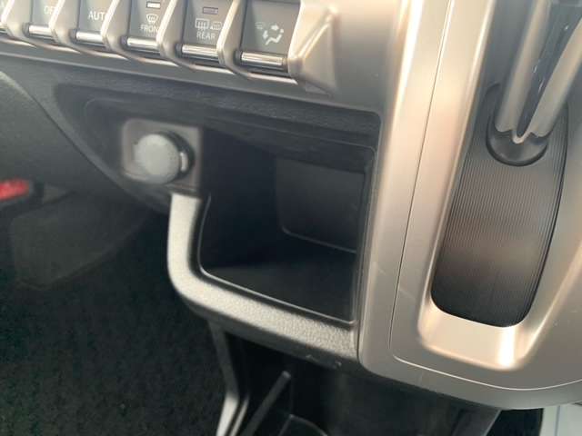 スズキ クロスビー １．０ ハイブリッド ＭＺ R1年 (東北) 99