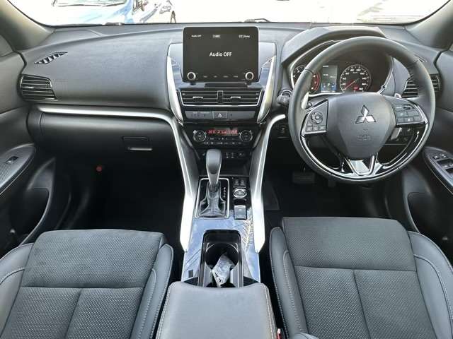 三菱 エクリプス　クロス １．５ Ｐ ４ＷＤ R5年 (東海) 99