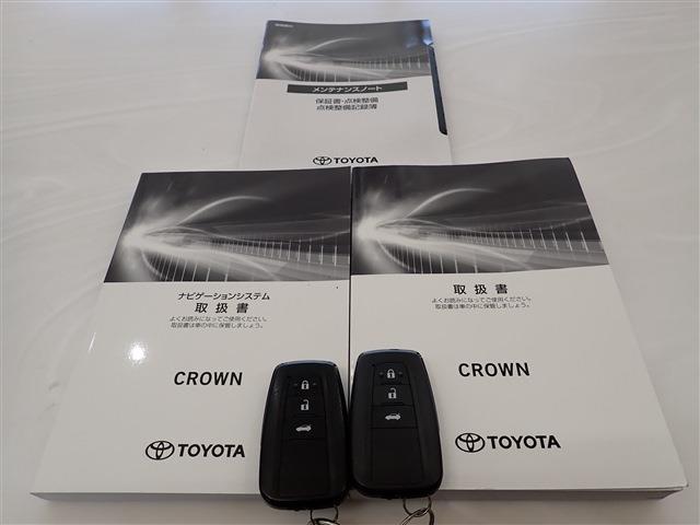 トヨタ クラウン　ハイブリッド ハイブリッド ２．５ Ｓ ＦＯＵＲ ４ＷＤ R2年 (関東) 99