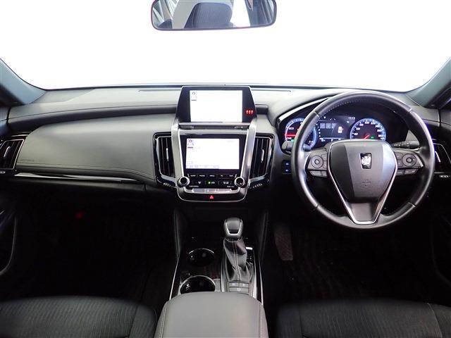 トヨタ クラウン　ハイブリッド ハイブリッド ２．５ Ｓ ＦＯＵＲ ４ＷＤ R2年 (関東) 99