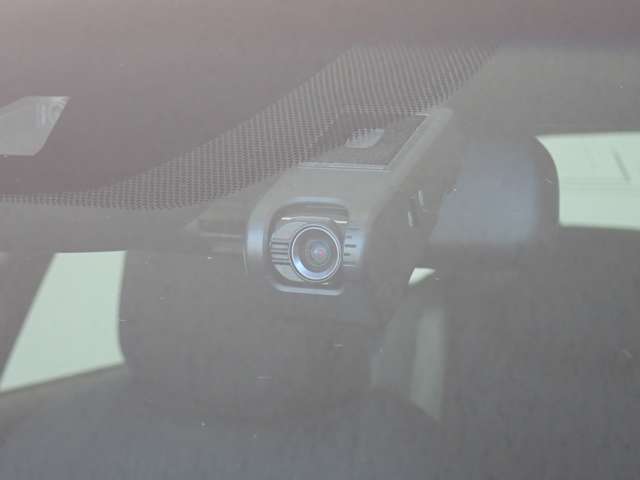 トヨタ クラウン　ハイブリッド ハイブリッド ２．５ Ｓ ＦＯＵＲ ４ＷＤ R2年 (関東) 99