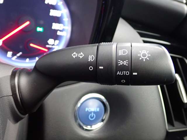 トヨタ クラウン　ハイブリッド ハイブリッド ２．５ Ｓ ＦＯＵＲ ４ＷＤ R2年 (関東) 99