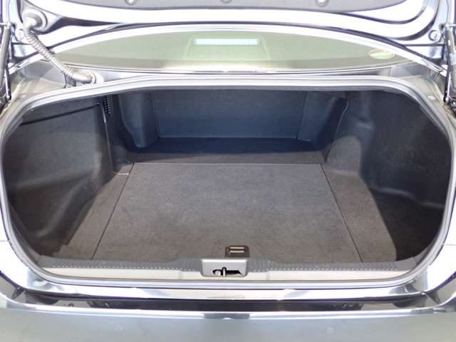 トヨタ クラウン　ハイブリッド ハイブリッド ２．５ Ｓ ＦＯＵＲ ４ＷＤ R2年 (関東) 99