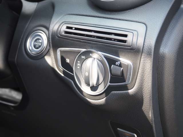 メルセデスベンツ ＧＬＣクーペ ２２０ Ｄ ４マチック スポーツライン エディション ４ＷＤ R3年 (近畿) 99