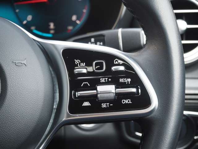 メルセデスベンツ ＧＬＣクーペ ２２０ Ｄ ４マチック スポーツライン エディション ４ＷＤ R3年 (近畿) 99