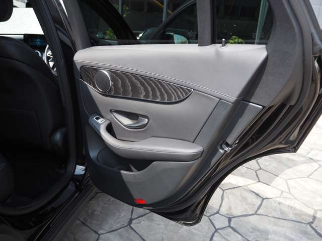 メルセデスベンツ ＧＬＣクーペ ２２０ Ｄ ４マチック スポーツライン エディション ４ＷＤ R3年 (近畿) 99