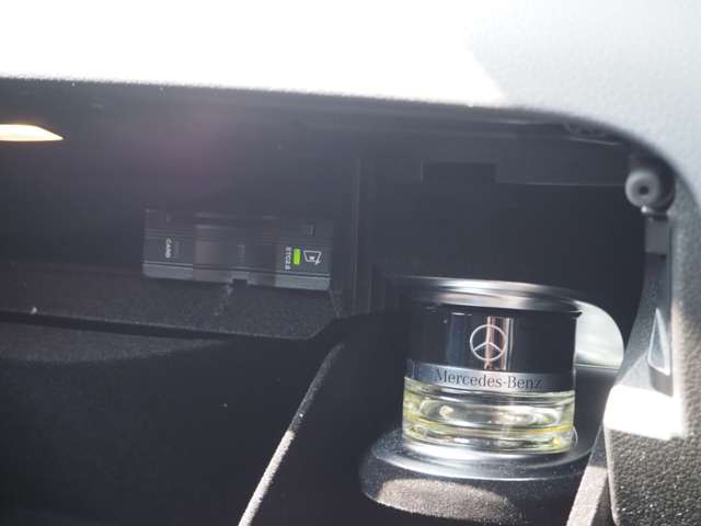 メルセデスベンツ ＧＬＣクーペ ２２０ Ｄ ４マチック スポーツライン エディション ４ＷＤ R3年 (近畿) 99