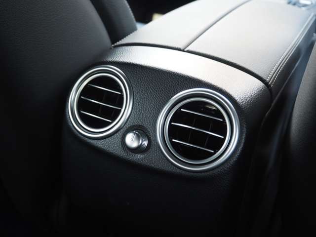 メルセデスベンツ ＧＬＣクーペ ２２０ Ｄ ４マチック スポーツライン エディション ４ＷＤ R3年 (近畿) 99