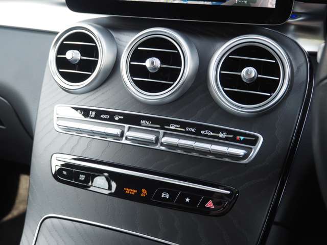 メルセデスベンツ ＧＬＣクーペ ２２０ Ｄ ４マチック スポーツライン エディション ４ＷＤ R3年 (近畿) 99