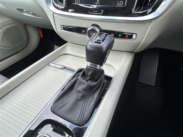 ボルボ Ｖ６０ Ｔ５　モメンタム R2年 (東北) 99