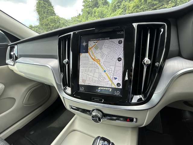 ボルボ Ｖ６０ Ｔ５　モメンタム R2年 (東北) 99